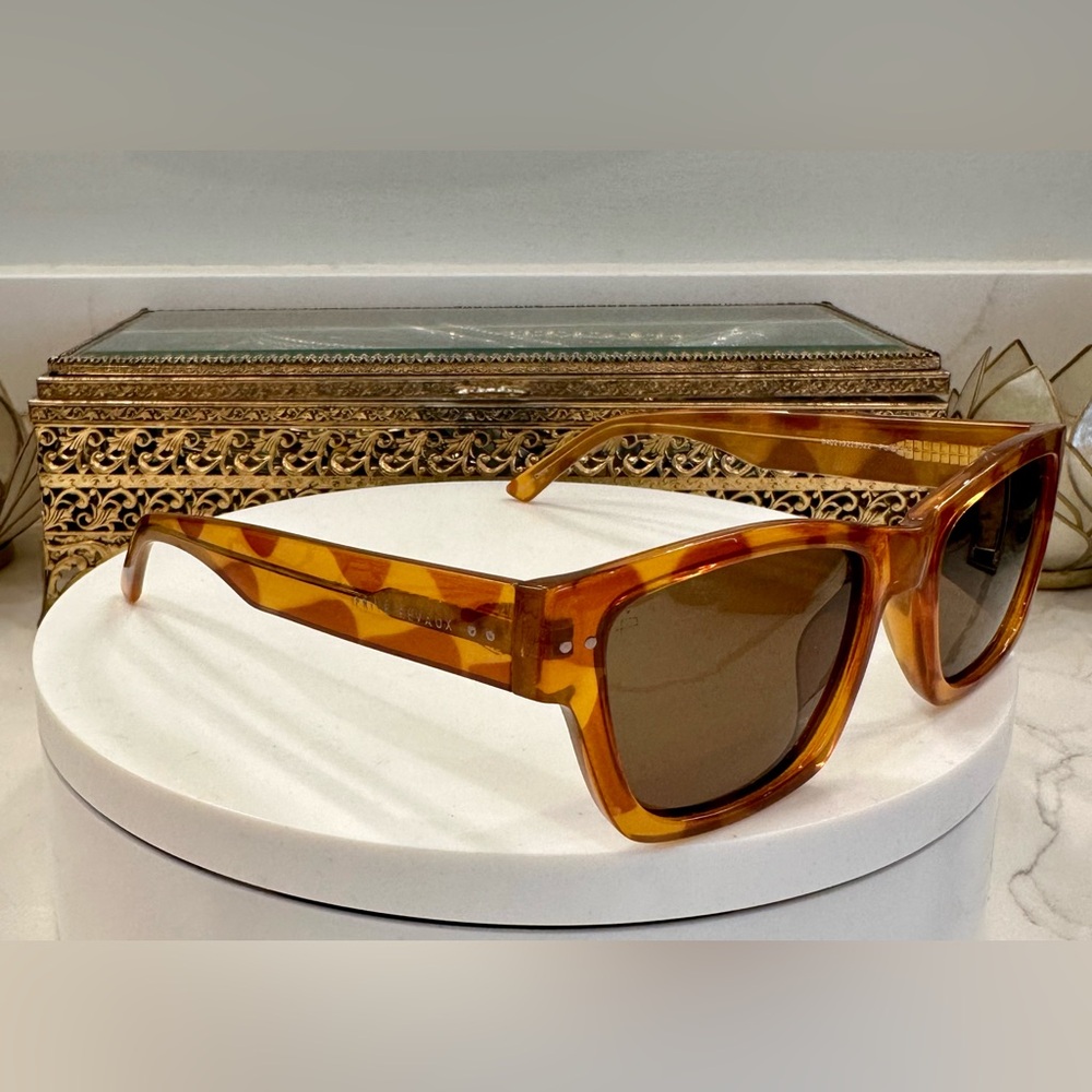 Prive Revaux - Alton Polarized Sunglasses - Orange/Amber Frames - VGUC